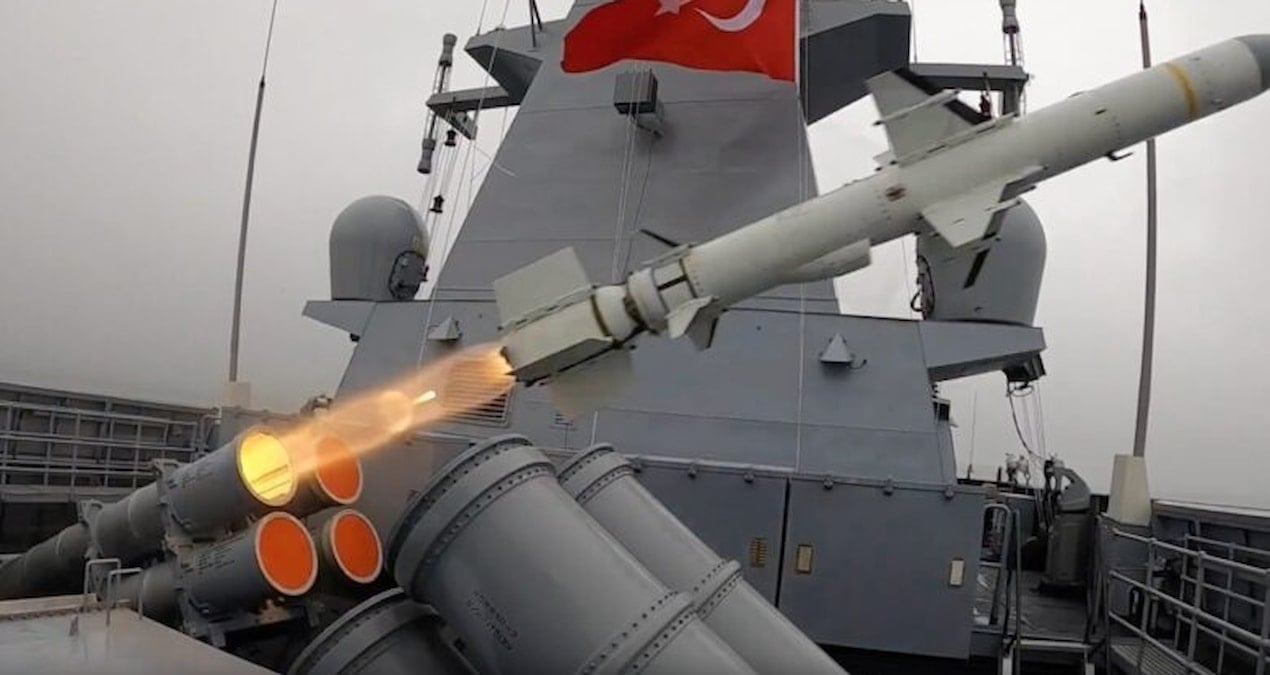 Yunan’ı ATMACA korkusu sardı, adım adım takip ediyorlar