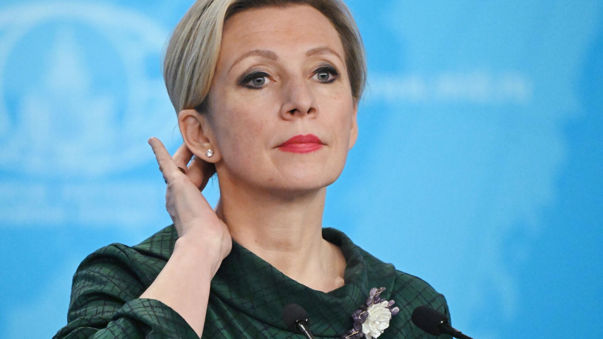 Zaharova: İngiltere Rusya’yı nasıl yenilgiye uğratacağını düşünedursun, Rusya yoluna devam ediyor