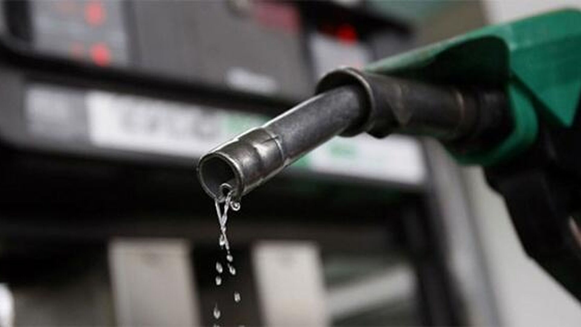 Akaryakıt fiyatlarına peş peşe zam: Motorin ve benzinde fiyatlar gece yarısı değişti