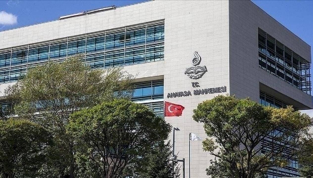 AYM’den dokuz siyasi parti için suç duyurusu