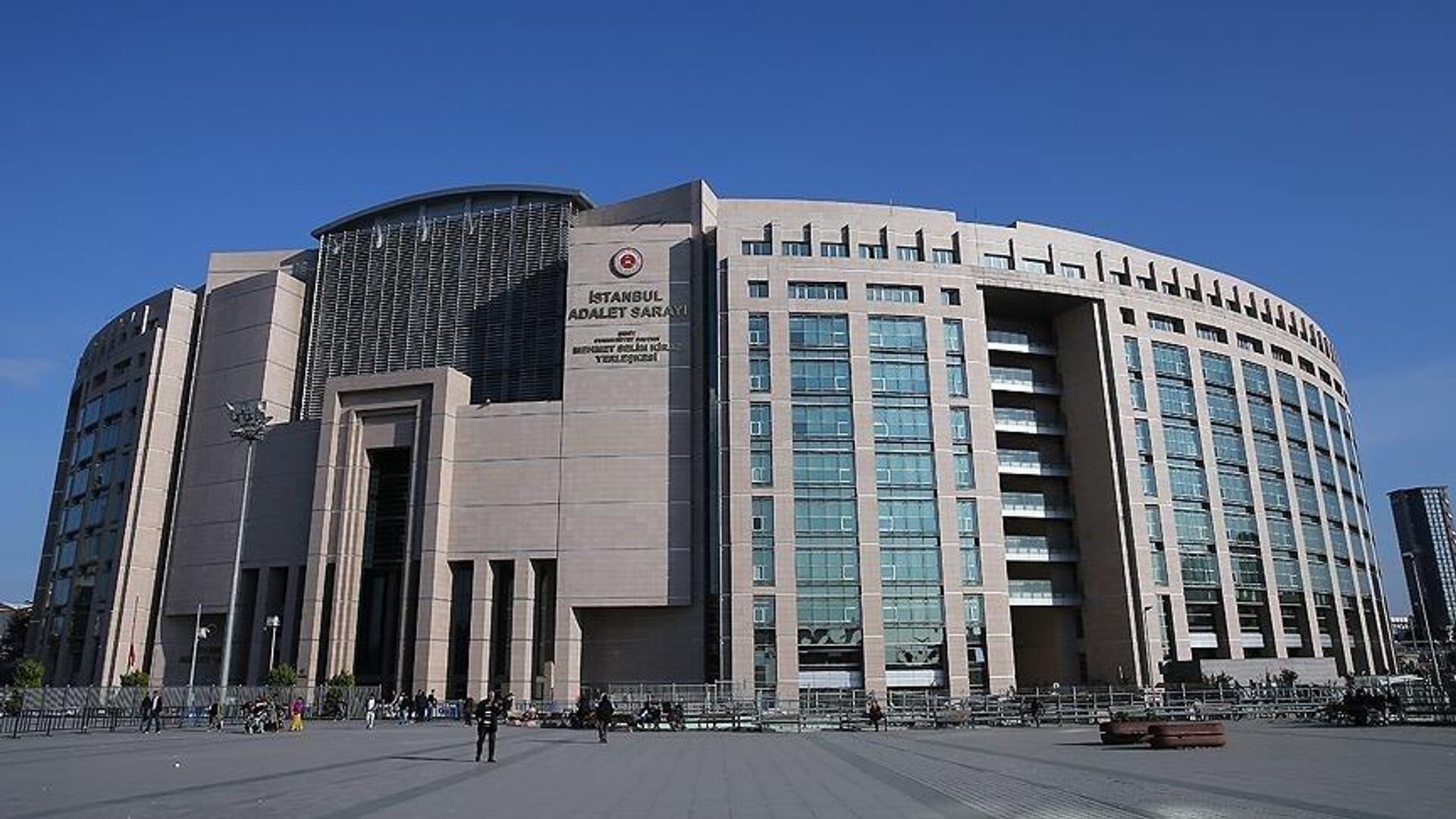 Beşiktaş Belediyesi Kültür ve Sosyal İşleri Müdürlüğü’ne yönelik soruşturmada 3 tutuklama
