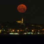 cilek-dolunayi-istanbulda-tabloluk-goruntuler-olusturdu-2-SXCMfXJJ.jpg