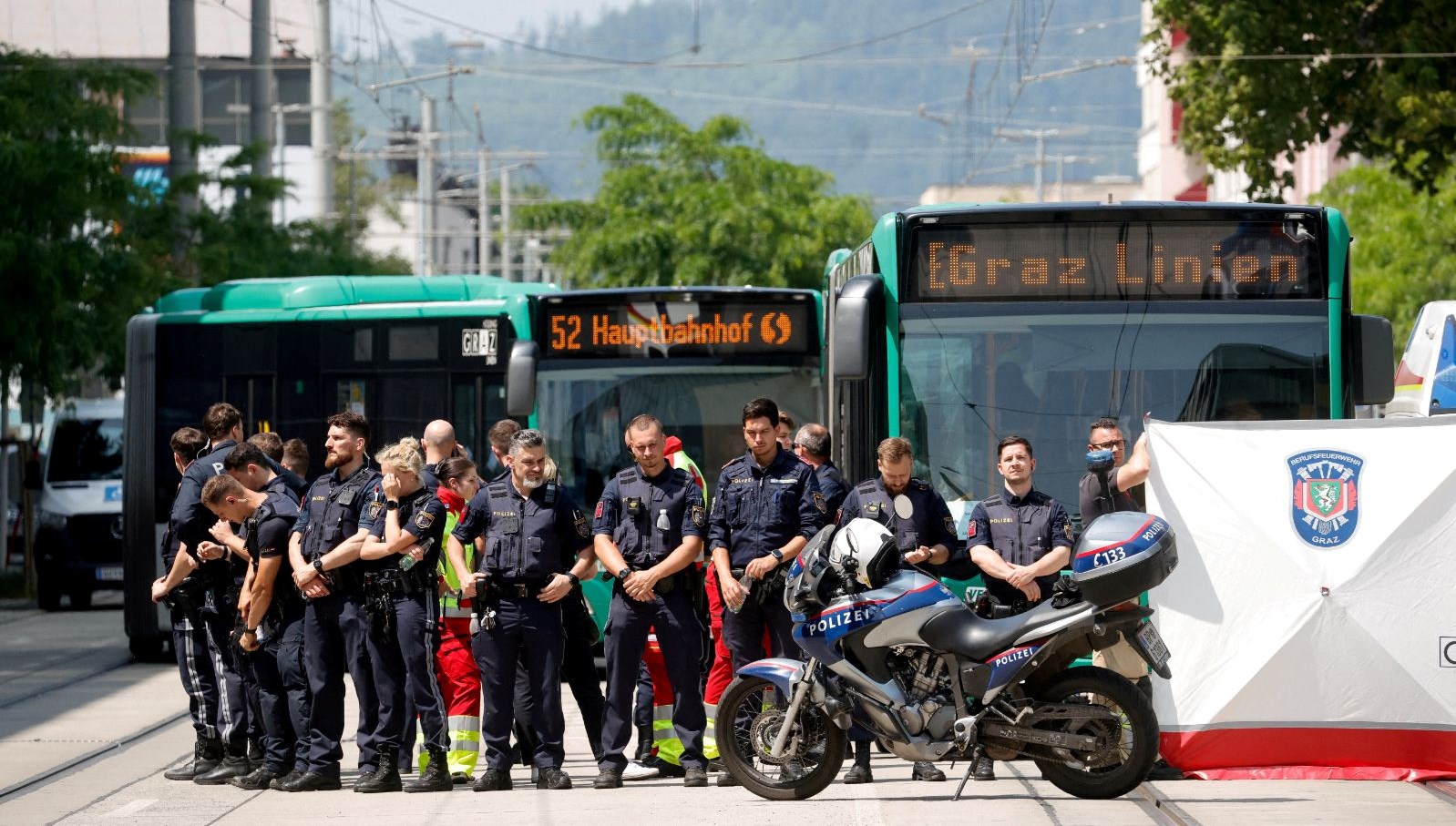 Eski okulunda katliam yaptı! Sınıflara ateş açtı, 10 kişiyi öldürdü