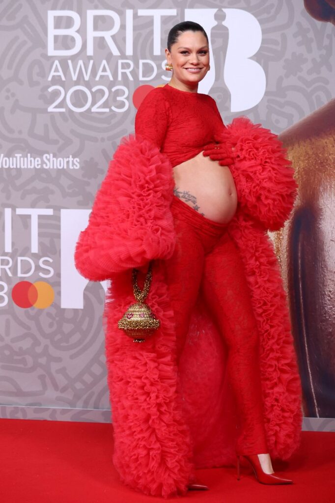 ingiliz-sarkici-jessie-j-kansere-yakalandi-3-3fqqSfMU.jpg