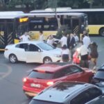kadinlarin-trafikte-park-kavgasi-0-yE3DpwTi.jpg