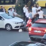 kadinlarin-trafikte-park-kavgasi-1-GLn4O2Fk.jpg