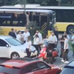kadinlarin-trafikte-park-kavgasi-2-q9I4UeJq.jpg