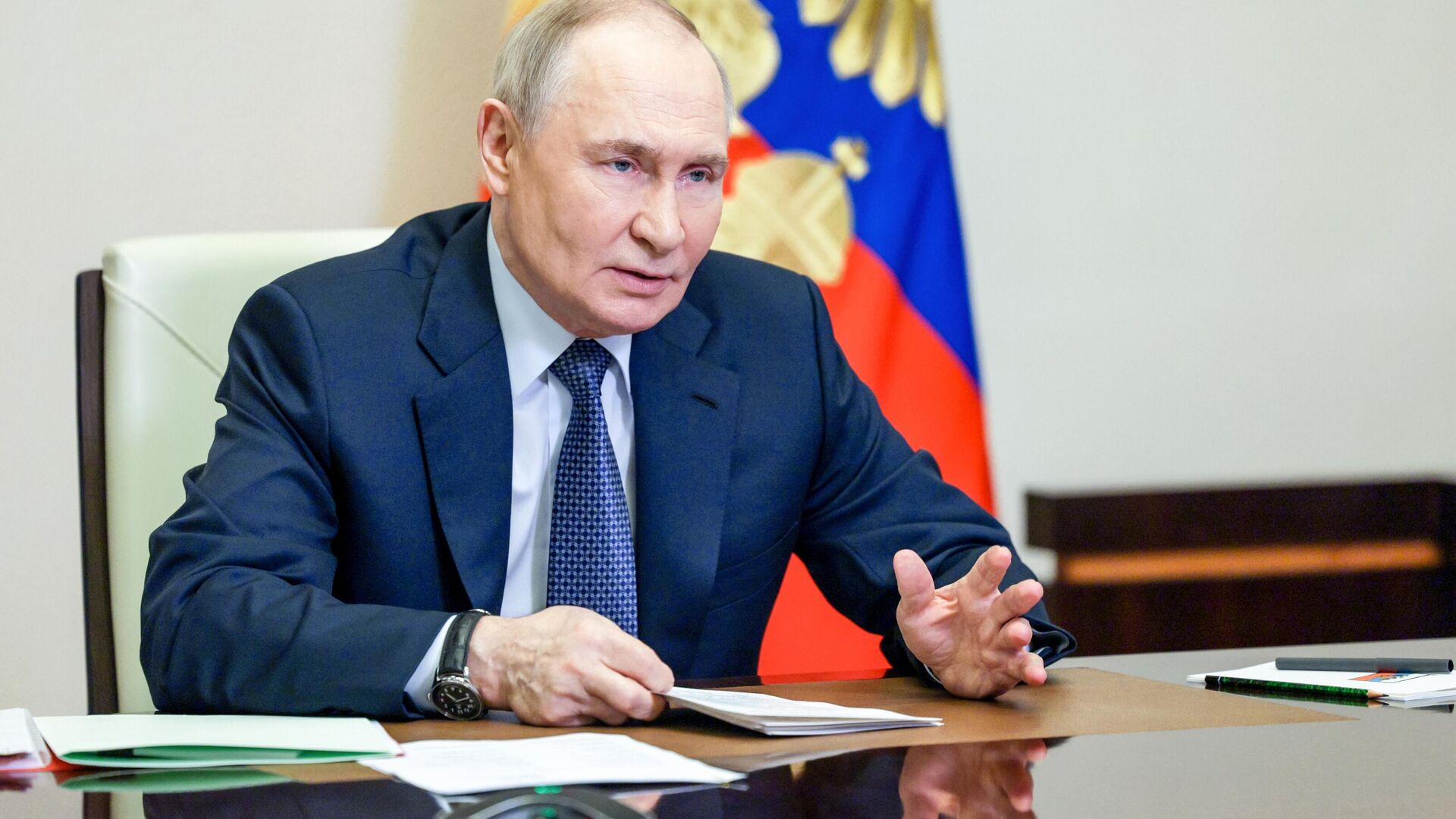 Putin: Dünyada zihinleri etkilemeye yönelik agresif bir mücadele yürütülüyor