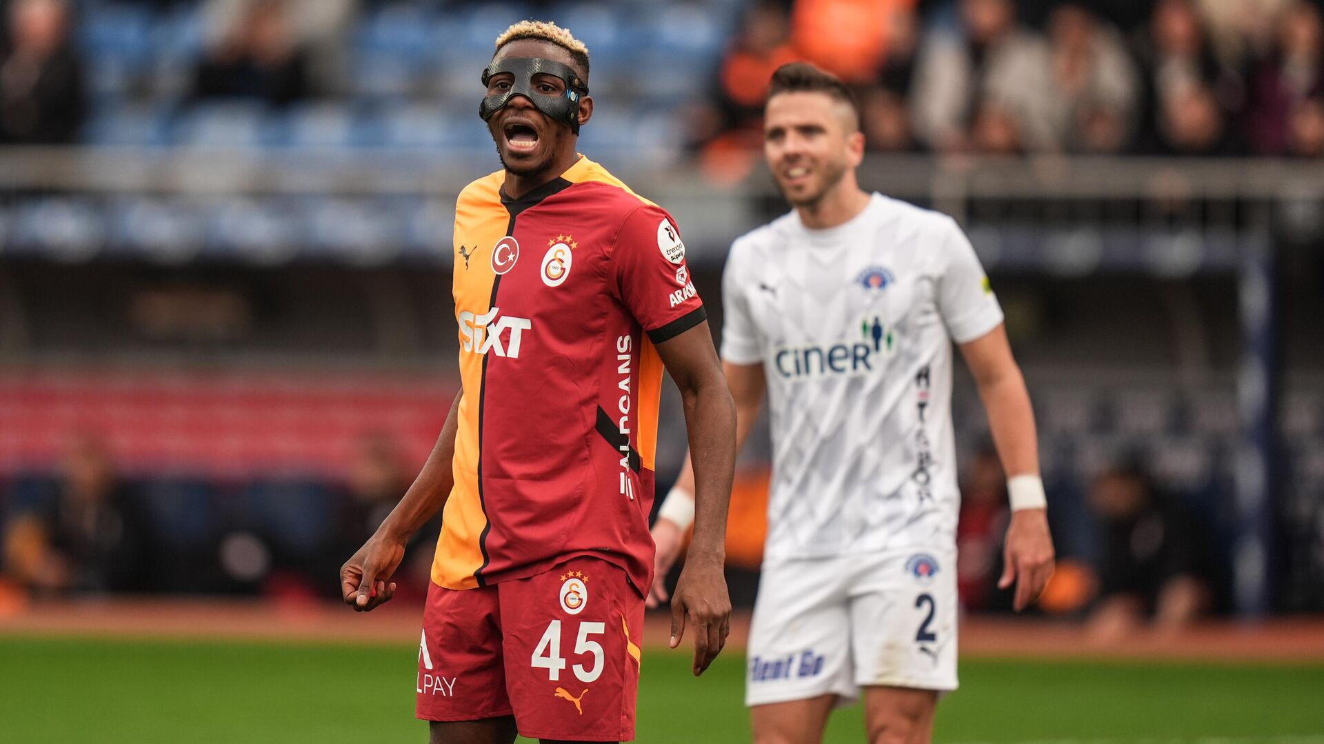 Transferde sürpriz dönüş: Osimhen için ibre Galatasaray’a döndü