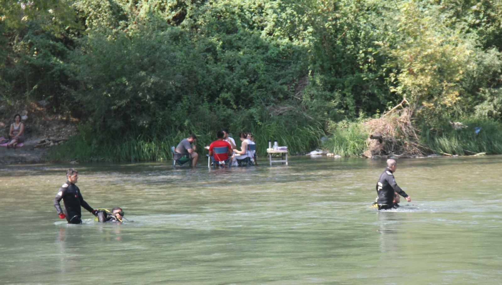 Antalya’da ırmakta akıntıya kapılan çocuk kayboldu