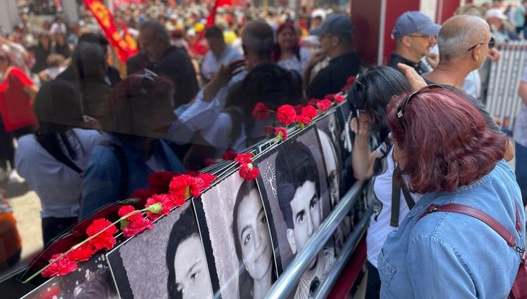 madimak-olayinin-uzerinden-32-yil-gecti-2-temmuz-1993te-sivasta-neler-yasandi-eCLr7DJc.jpg