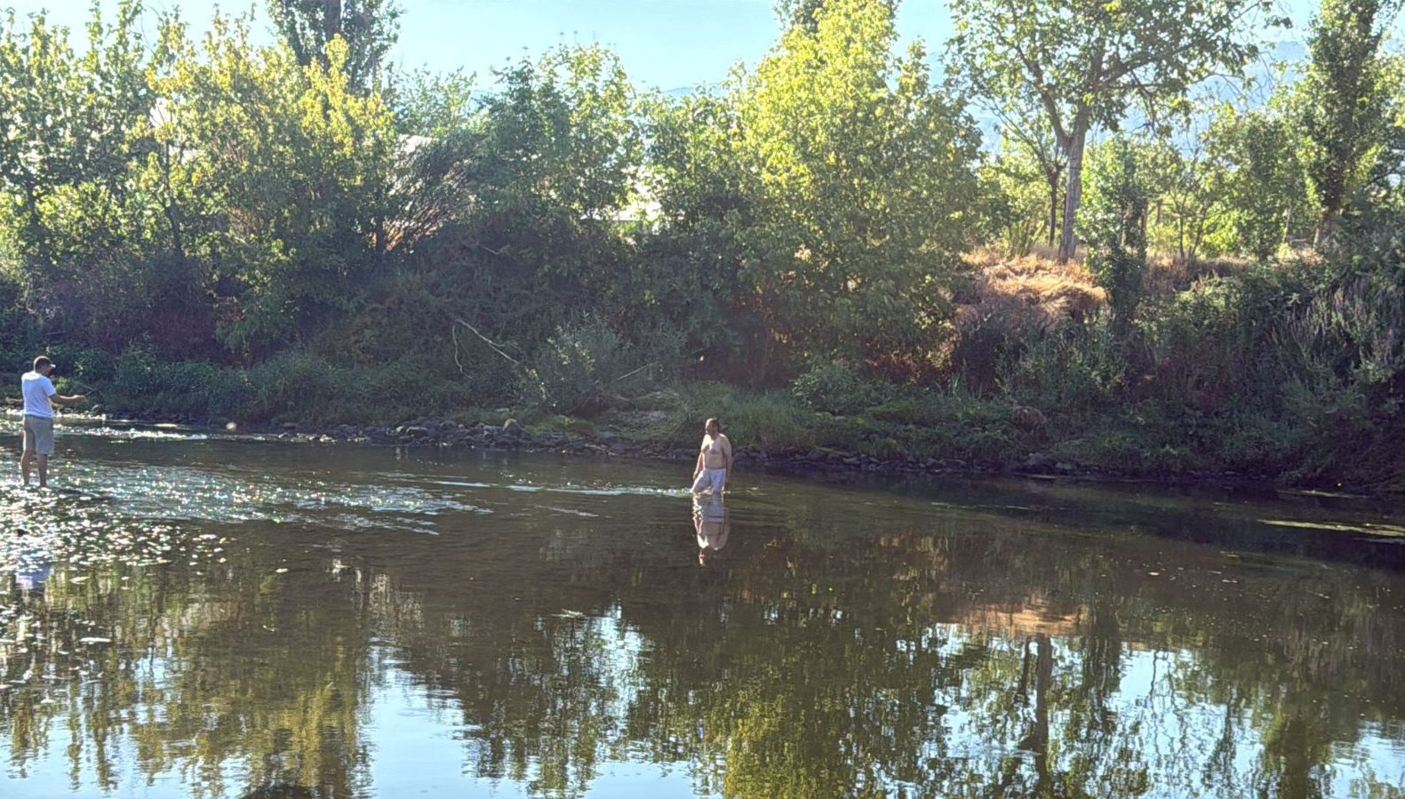 Sakarya Nehri’ne giren iki çocuk suda kayboldu