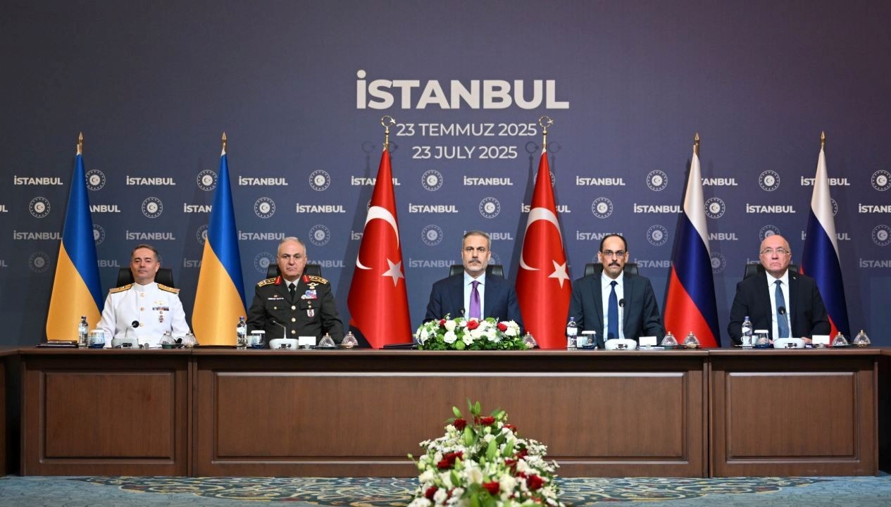 Türkiye-Rusya-Ukrayna Üçlü Toplantısı İstanbul’da başladı