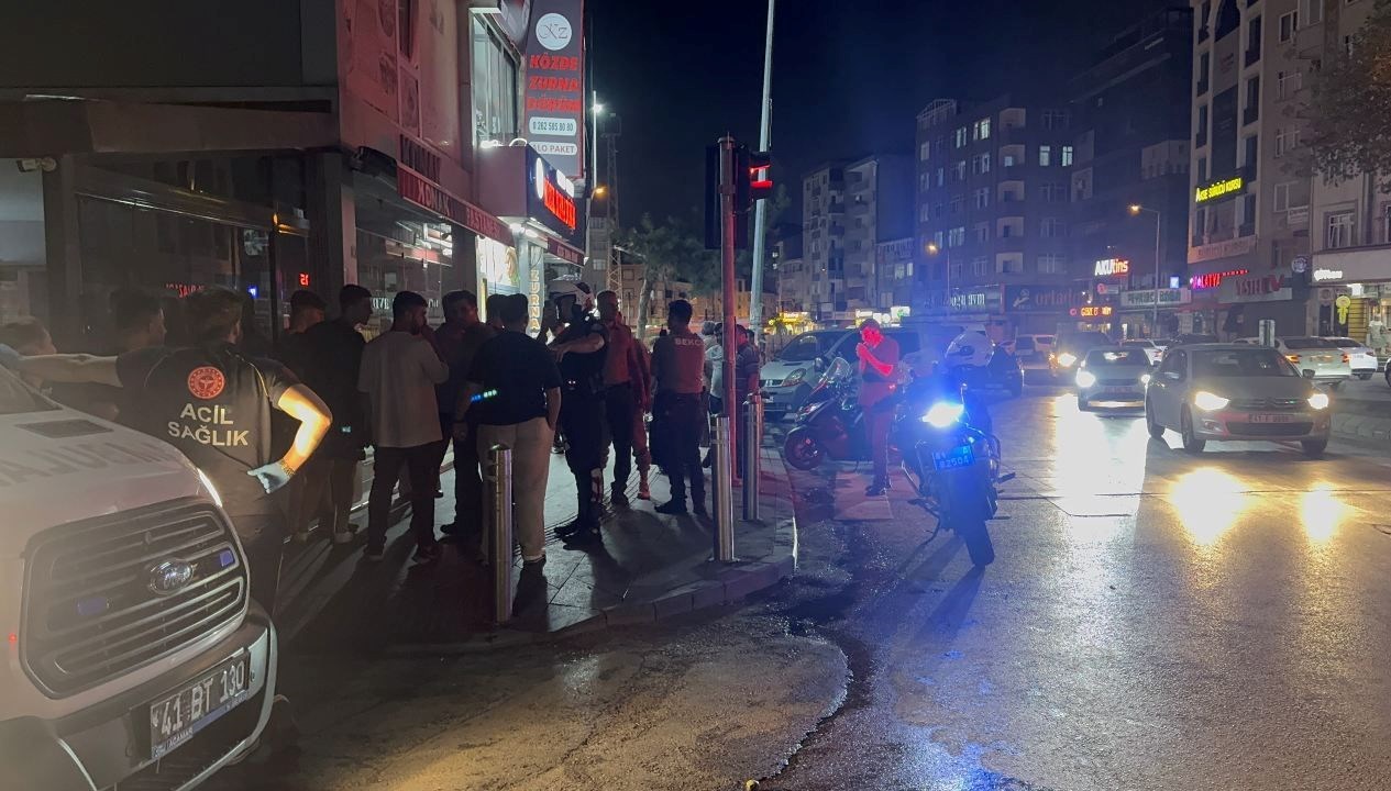 Gebze’de bıçaklı kavga: Yaralayan ve yaralı olay yerinden kaçtı