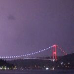 istanbulda-beklenen-saganak-etkili-oldu-simsekler-geceyi-aydinlatti-AHnOi9Ip.jpg