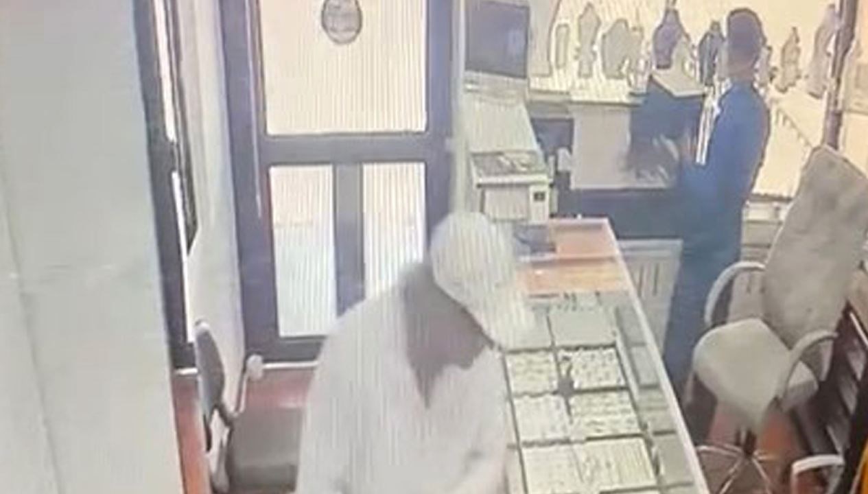 Kuyumcudan 600 bin TL’lik bilezikle kaçan şüpheli yakalandı