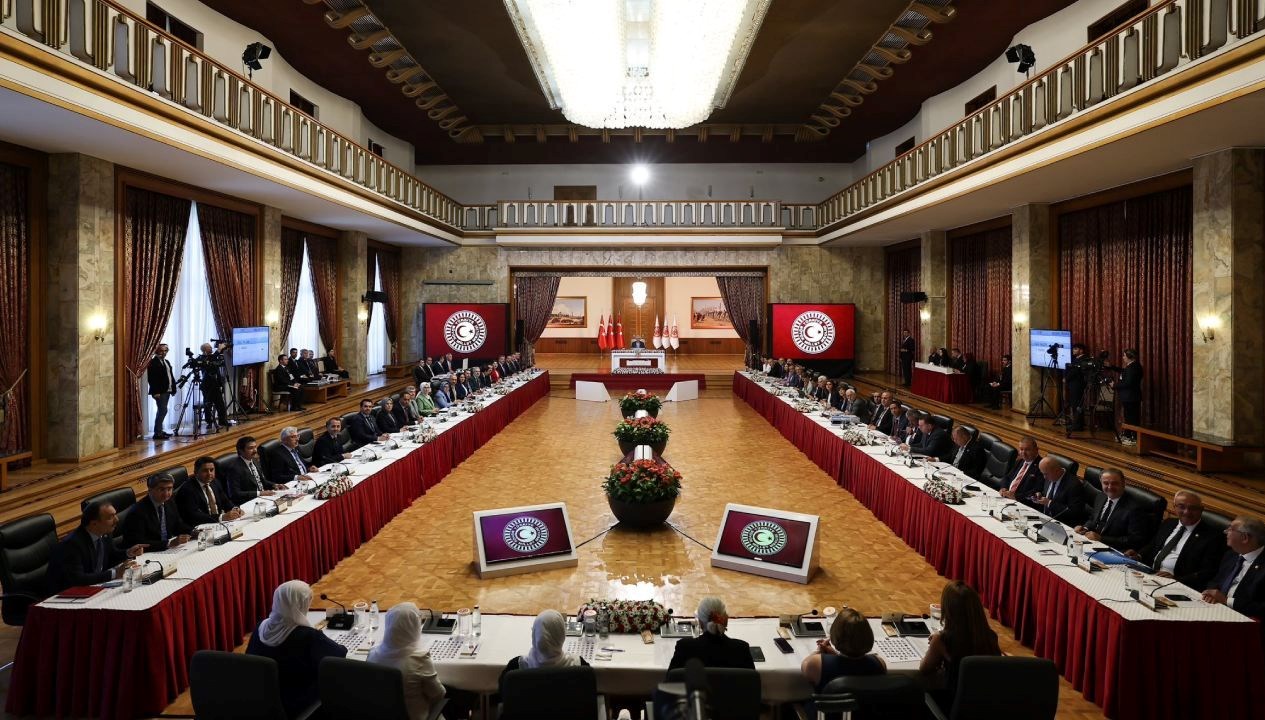 Süreç komisyonunun 6. toplantısında eski Meclis başkanları dinlenecek