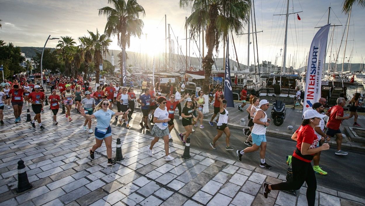Bodrum Yarı Maratonu’na 23 ülkeden 2 bin 100 sporcu