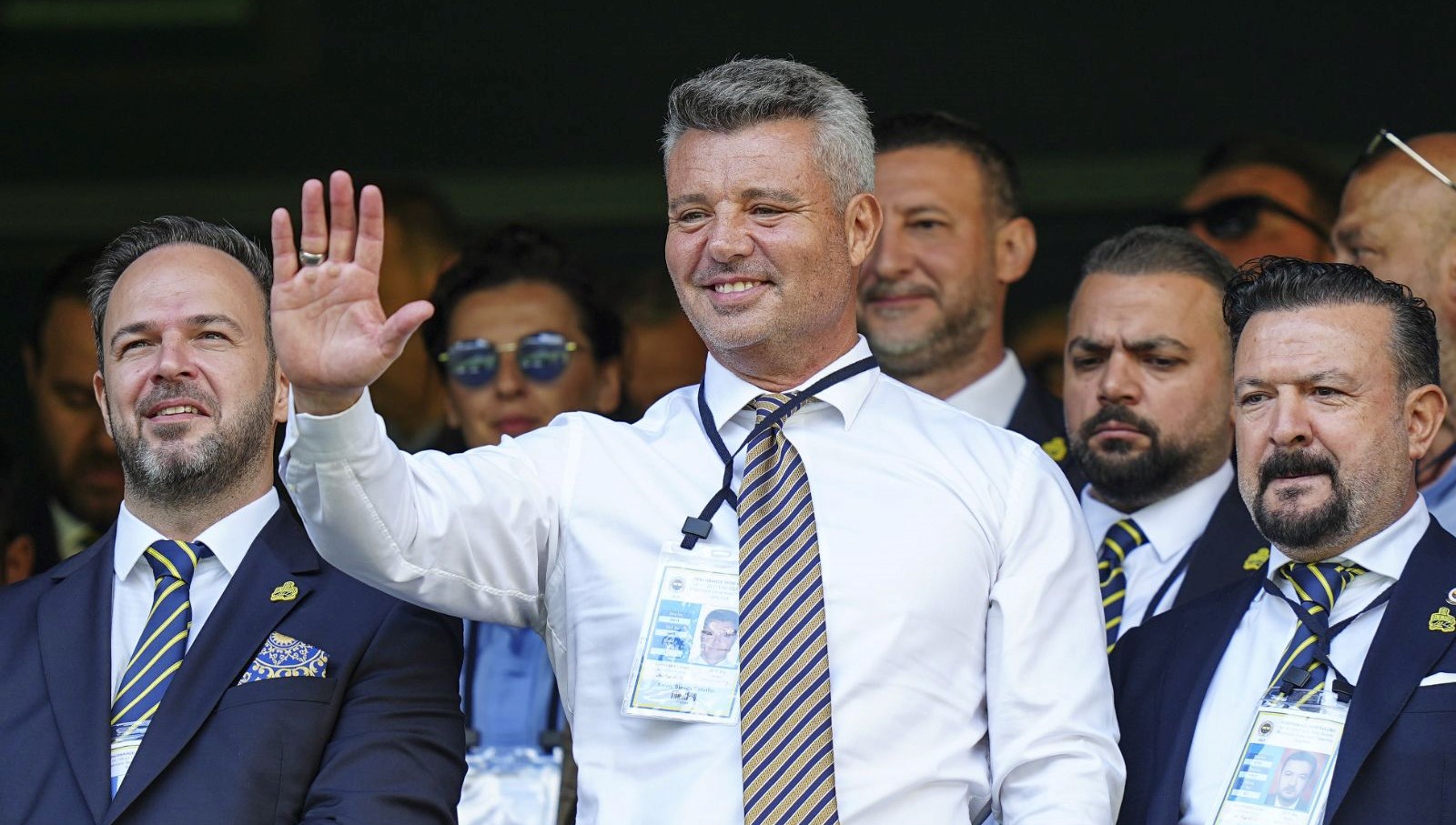 Fenerbahçe’nin yeni başkanı Sadettin Saran oldu!