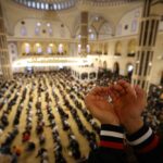 ii-il-cuma-namazi-vakitleri-paylasildi-diyanet-5-eylul-namaz-saatleri-2-EQBkIUvV.jpg