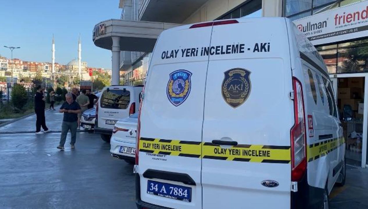 İş yerinde elleri ve ayaklarını bağlayıp katlettiler