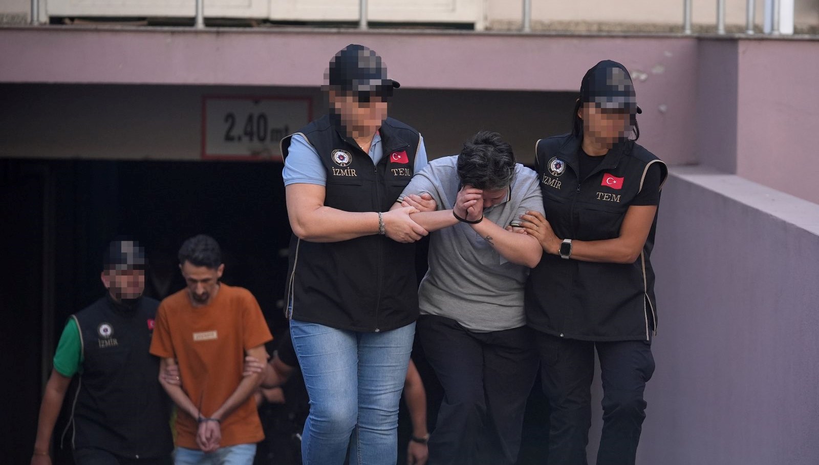 İzmir karakol saldırısı: Saldırgan dahil 9 şüpheli için tutuklama talebi