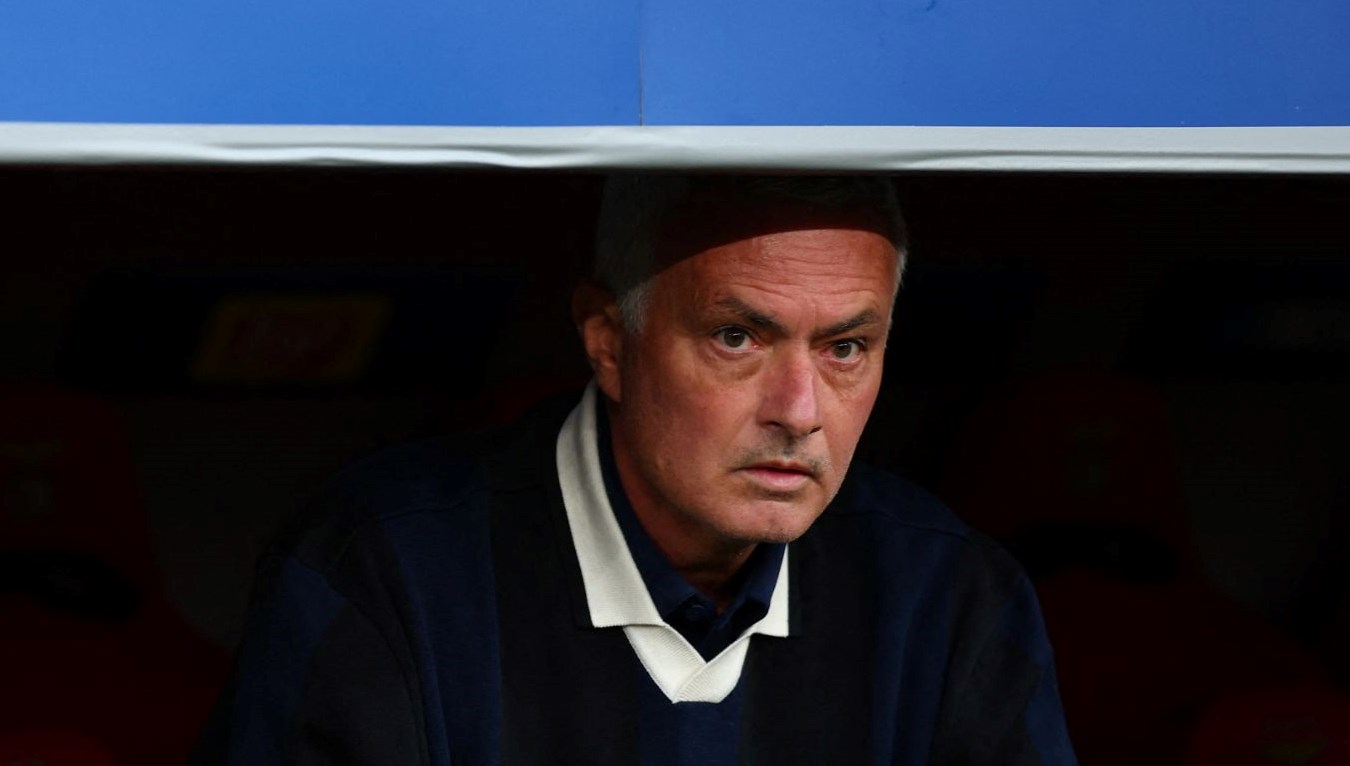 Jose Mourinho’nun Fenerbahçe sözlerine tepki: “Konuşurken dikkat etsin, yanlış yaptı!”