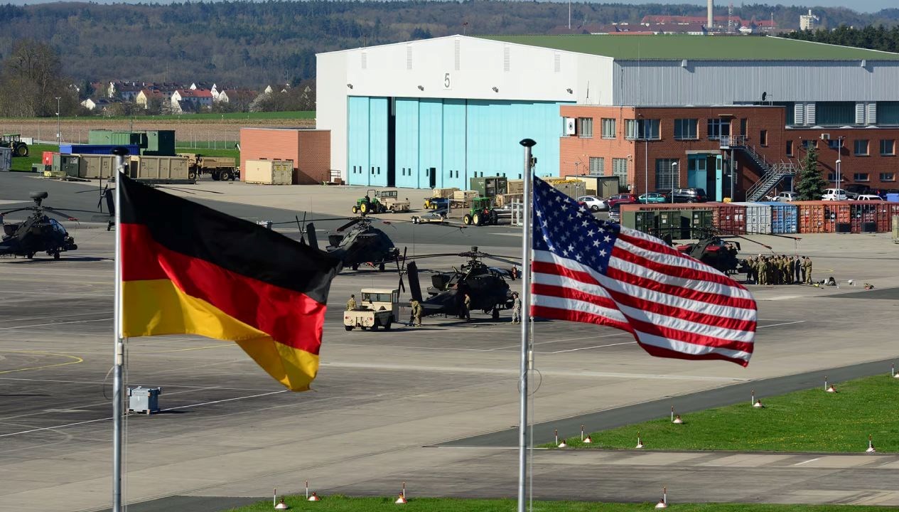 Almanya’daki Amerikan üslerinde maaş krizi