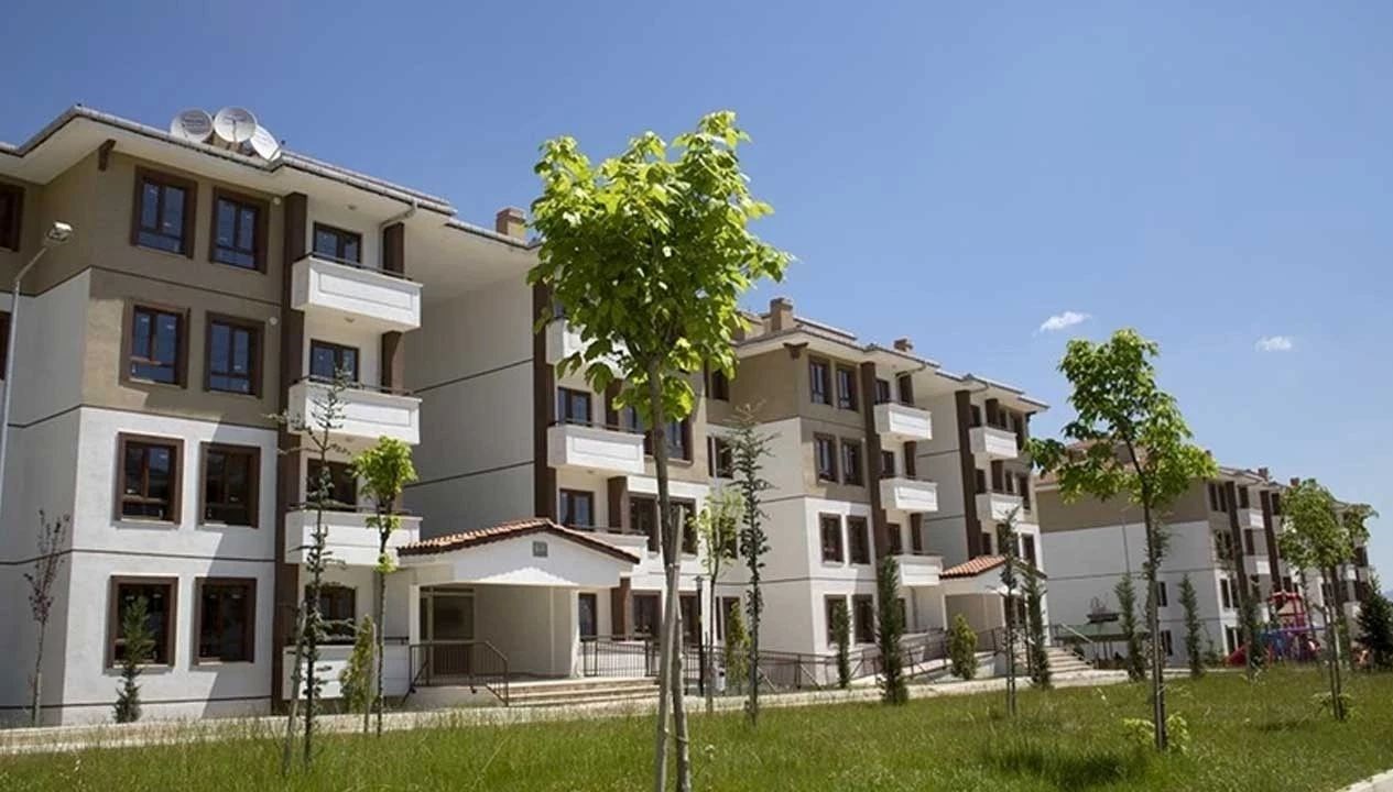 Kiralık ilanında “emekliler aramasın” dedi, bakanlıktan cezayı yedi