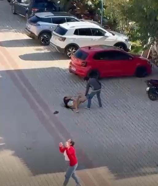 Annesiyle gönül ilişkisi öğrendi, sokak ortasında katletti