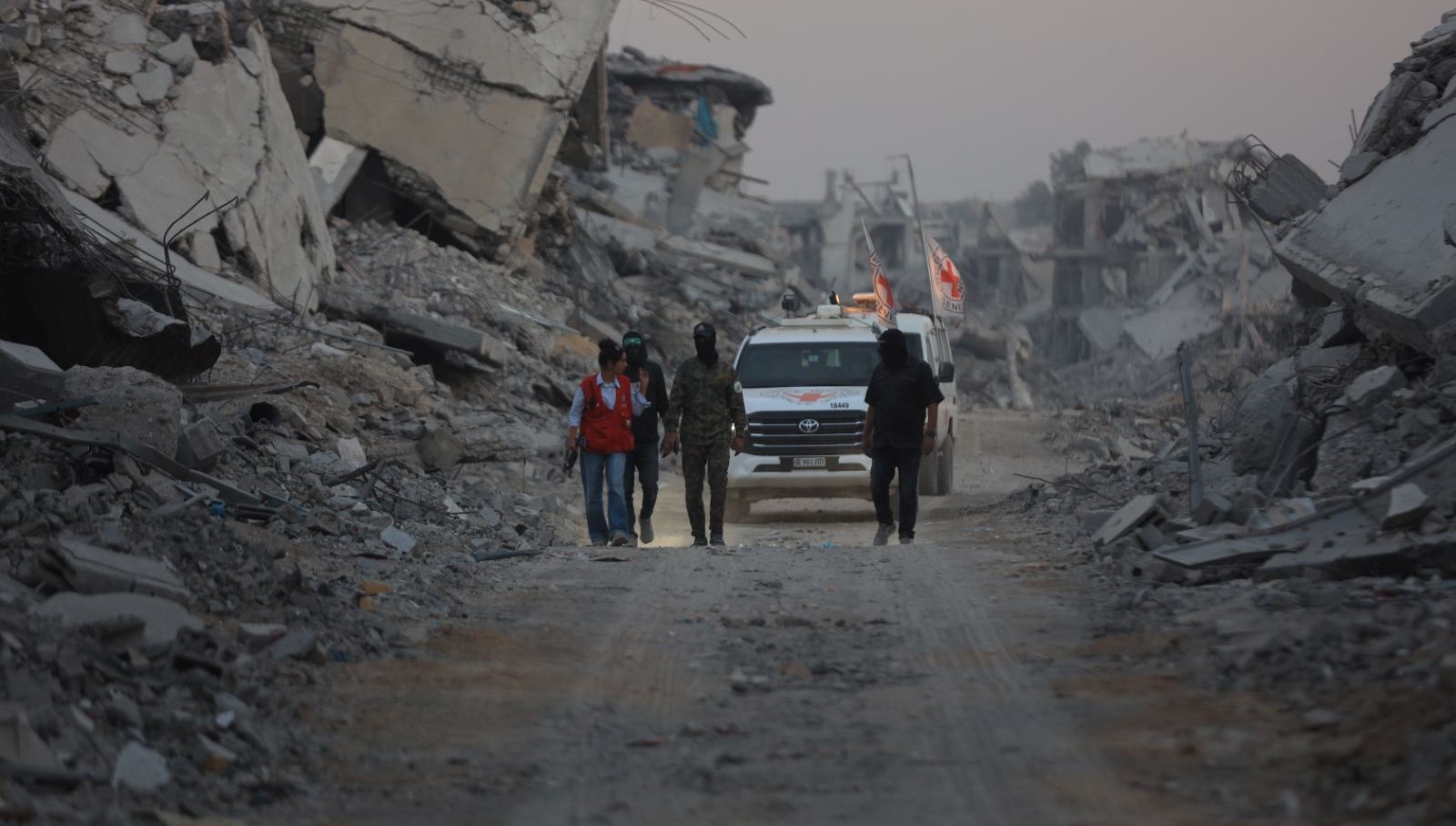 Hamas 3 esirin daha cenazesini teslim edecek