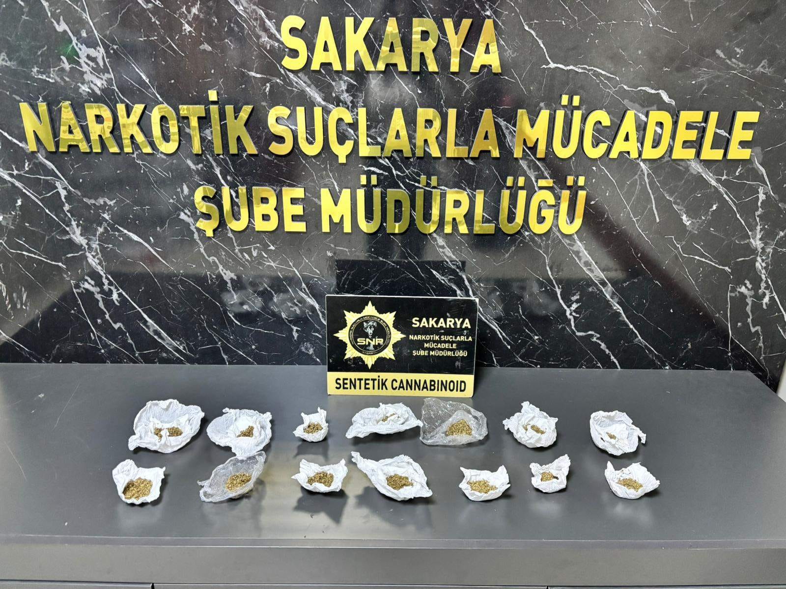 Sakarya’da 3 ilçede uyuşturucu operasyonu: 4 gözaltı