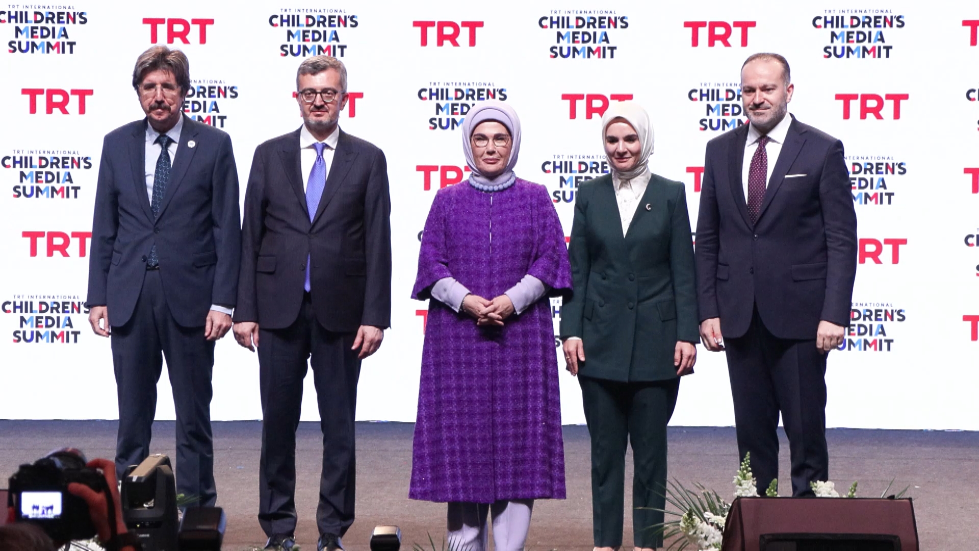 Emine Erdoğan’dan “sosyal medya” ve “dijital oyun” uyarısı