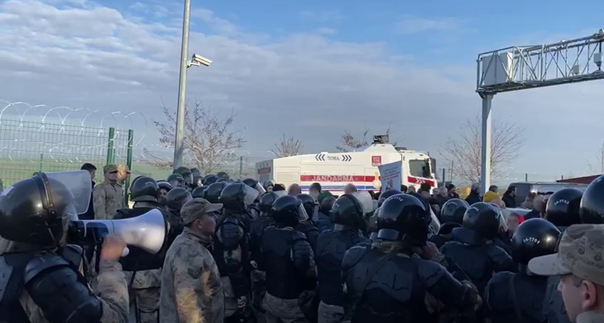 Diploma davasında jandarmaya hakarete soruşturma. Çelik ve Yerlikaya’dan sert tepki