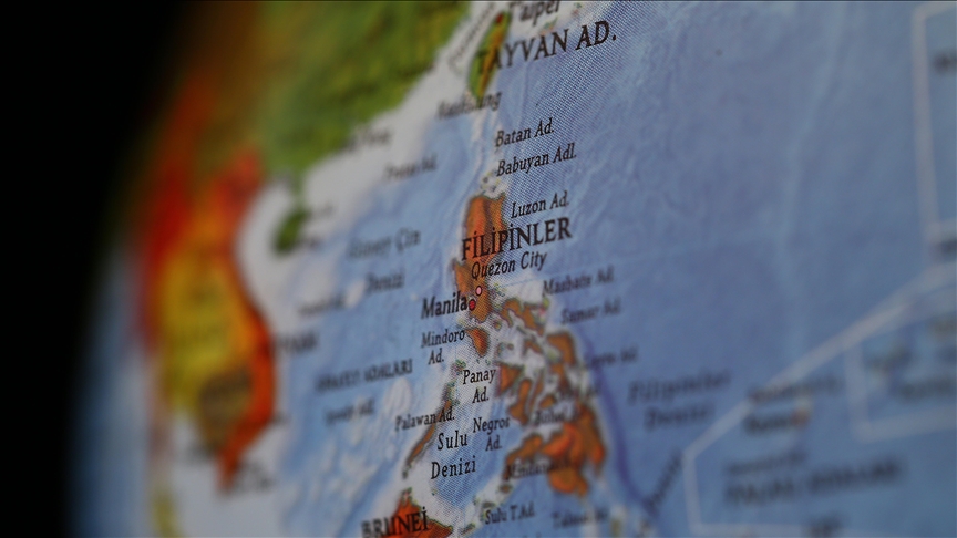 Filipinler’de 359 kişiyi taşıyan feribot battı. En az 15 ölü