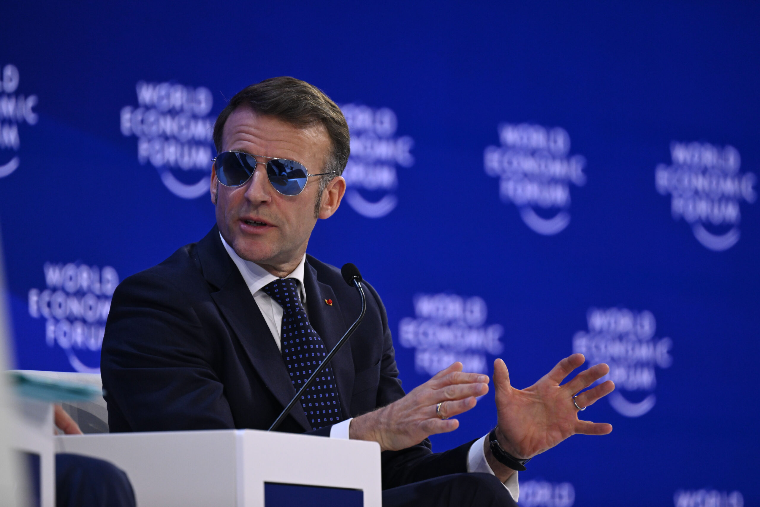 Macron: Kanun tanımayan bir dünyaya doğru ilerliyoruz