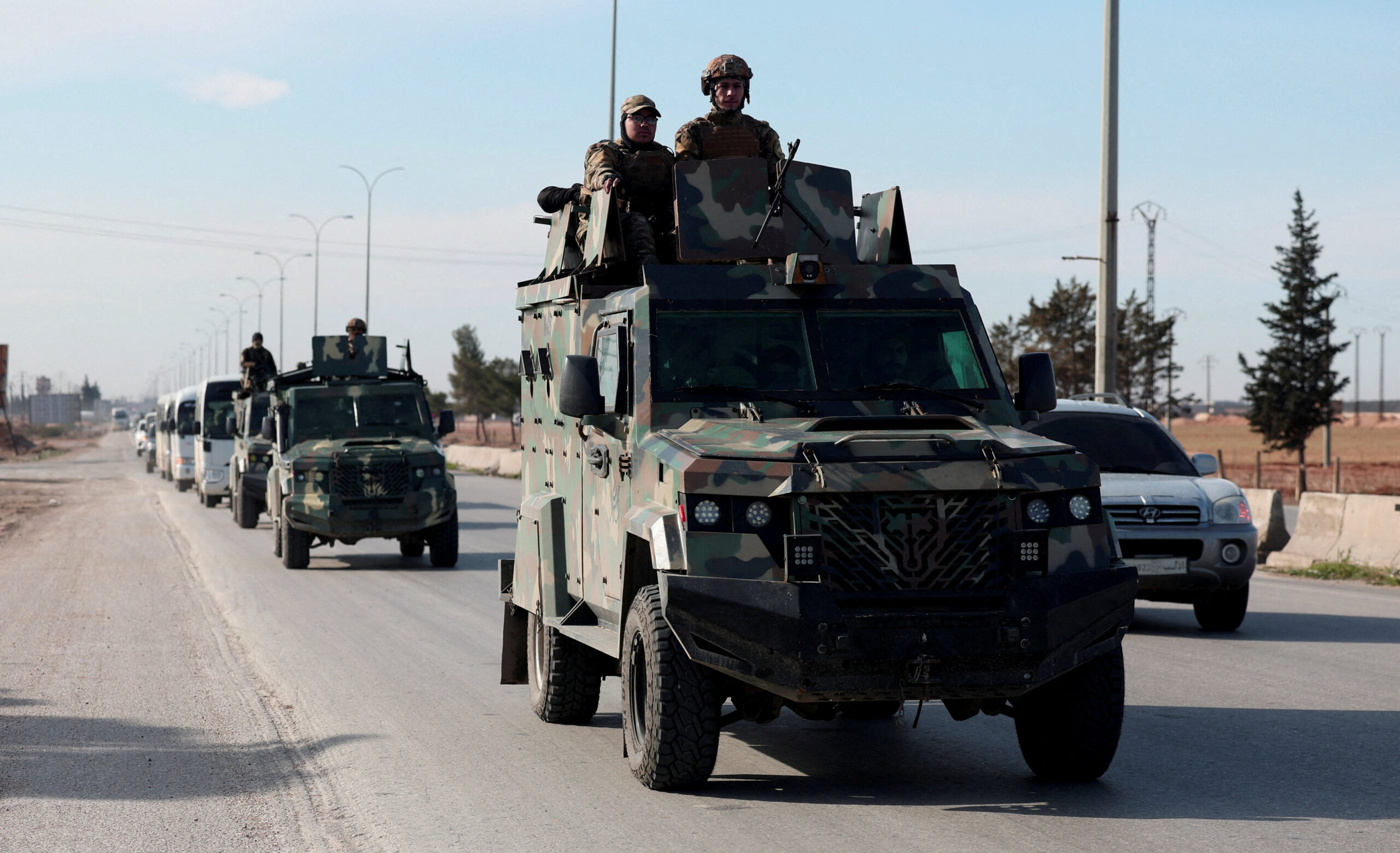 Suriye ordusunun yeni hedefi Rakka mı? YPG/SDG Fırat’ın doğusuna çekiliyor
