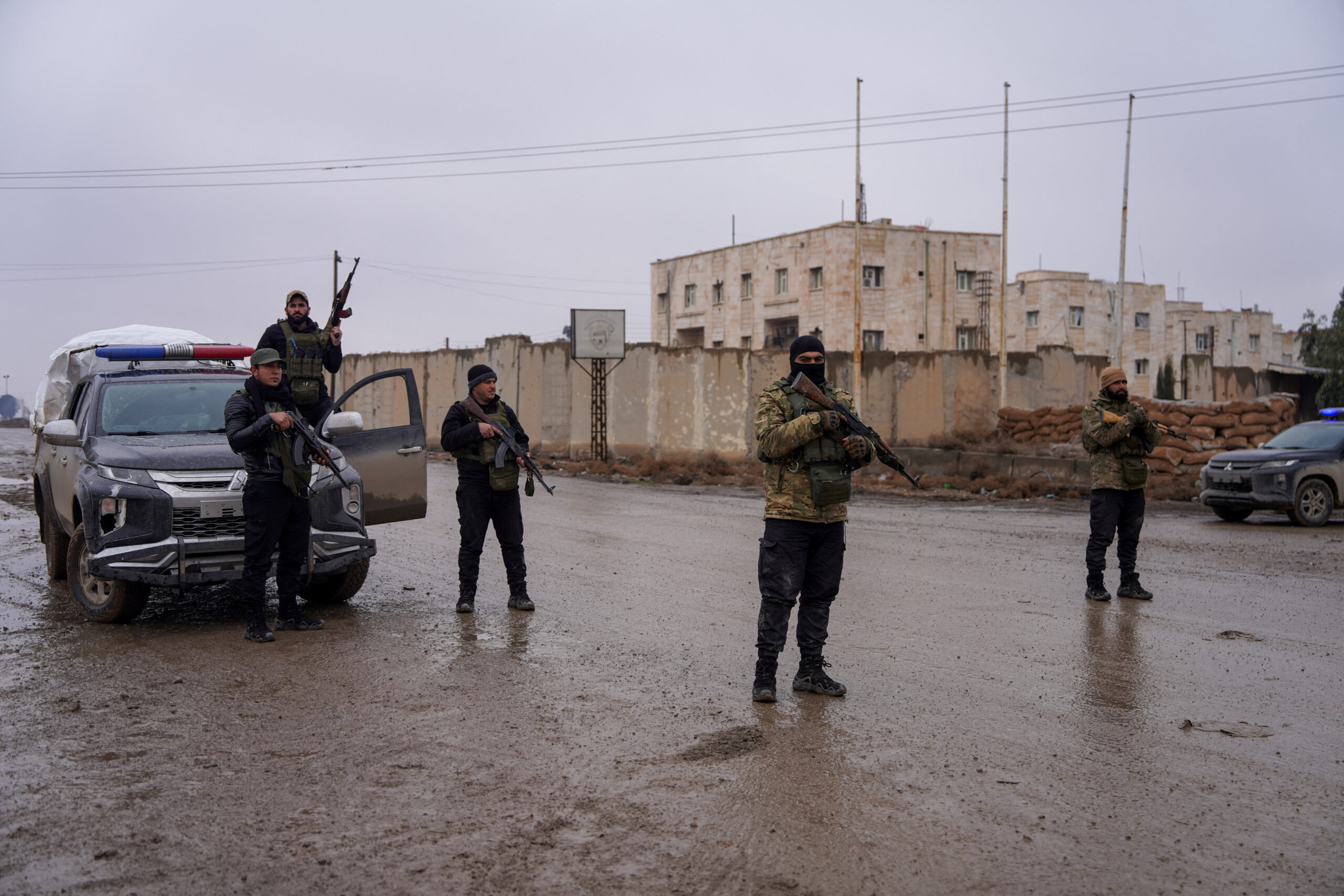 Terör örgütü YPG’nin cezaevinde esir tuttuğu çocuklar serbest bırakıldı
