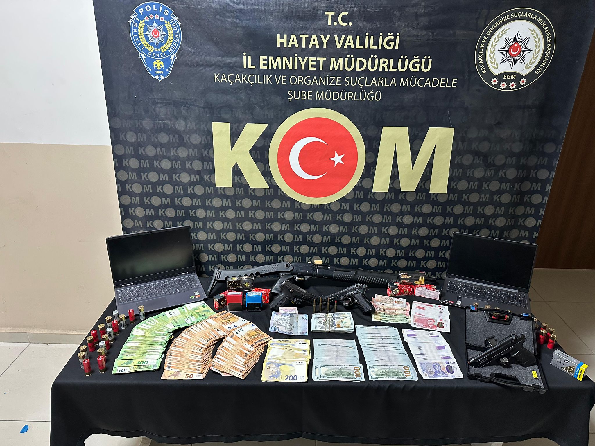 8 ilde kaçakçılık operasyonu. 26 şüpheli tutuklandı