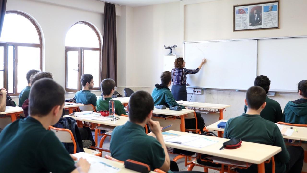 İlk ders zili yarın çalacak. Yarıyıl tatili bitti, öğrenciler okula dönüyor