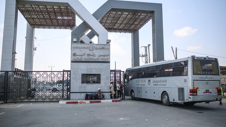 İsrail, Refah kapısı dahil Gazze’ye geçişleri kapattı