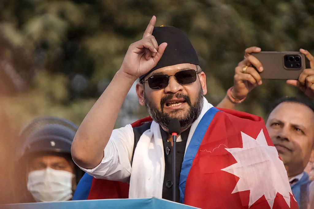 Müzikten siyasete. Nepal’de bir rapçi ülkenin başına geçebilir