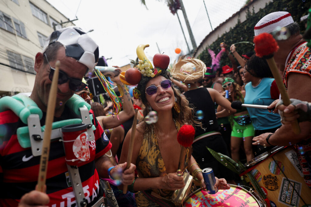 rioda-karnaval-heyecani-basladi-Nz3zbNcj.jpg