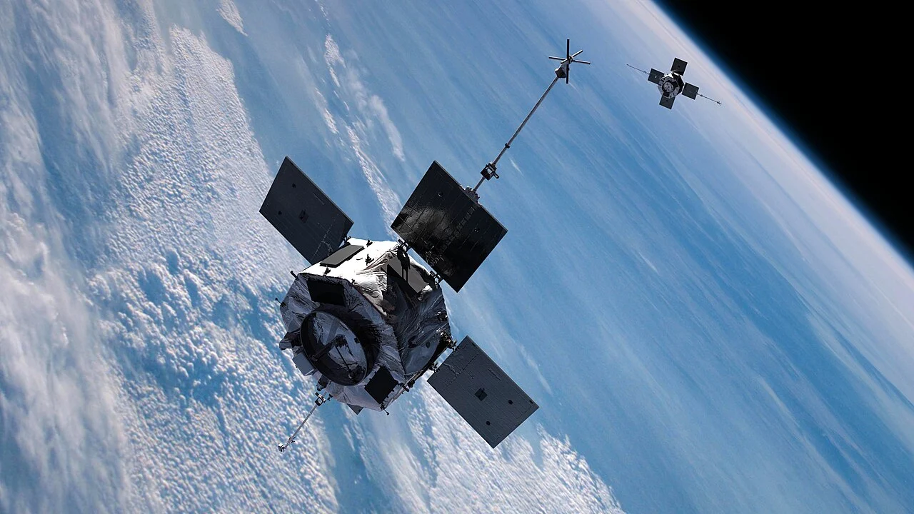 14 yıl sonra geri döndü. Van Allen Probe A, atmosfere girdi. İhtimal 4200’de 1