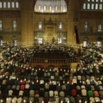 bayram-namazi-nasil-kilinir-kac-rekat-diyanete-gore-bayram-namazi-kilisini-2-9e82Ct6M.jpg