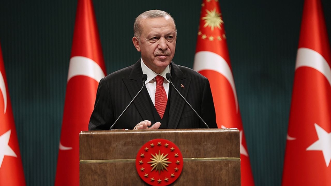 Cumhurbaşkanı Erdoğan iftar programında açıklamalarda bulunuyor