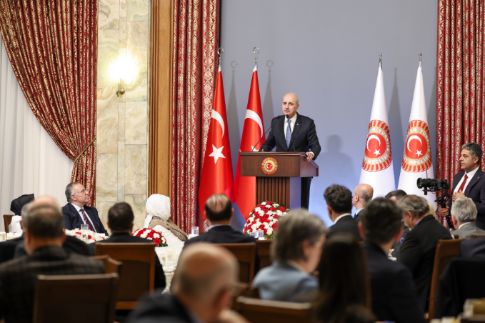 Kurtulmuş: BMGK’nin New York’taki bir kafeden farkı kalmadı