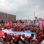 1-mayis-resmi-tatil-mi-okullar-tatil-mi-olacak-1-mayista-bankalar-kargolar-kamu-DVvveMID.jpg