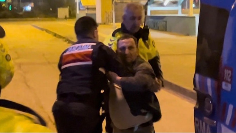 Alkollü yakalandı polise hakaret etti. “Ben ticaret erbabıyım bana ceza kesemezsiniz”