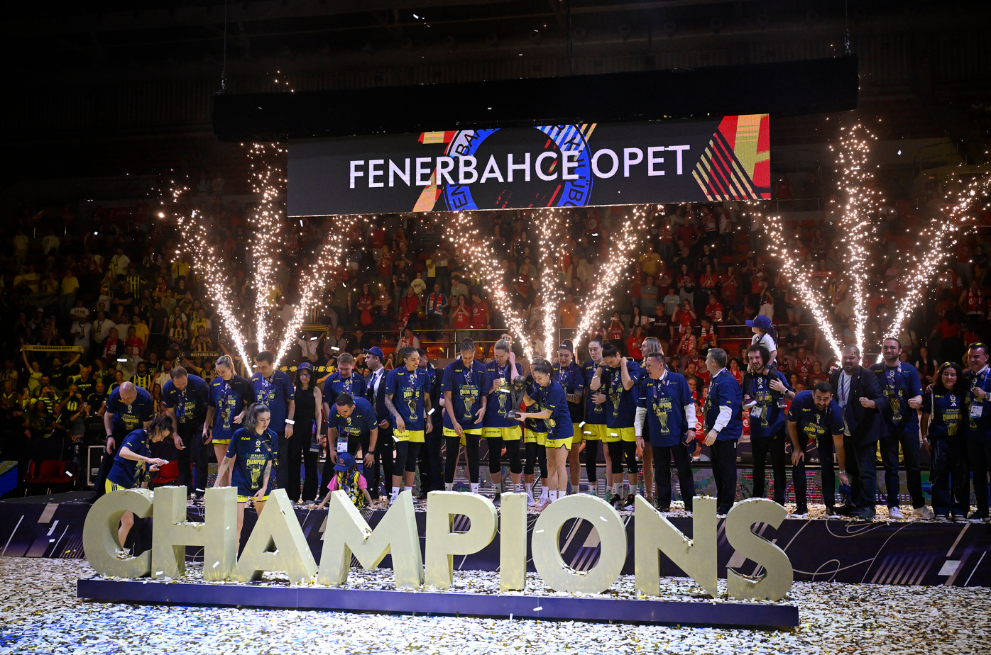 Fenerbahçe Opet Kadın Basketbol Takımı, 3. kez Avrupa’nın zirvesinde